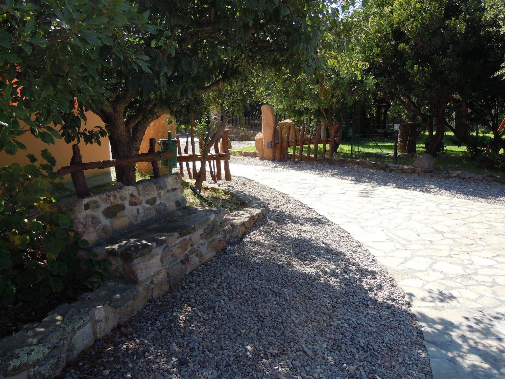 Hotel Il Castello Villaputzu Exterior foto